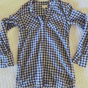 Merona 1/4 button closure Tunic XS